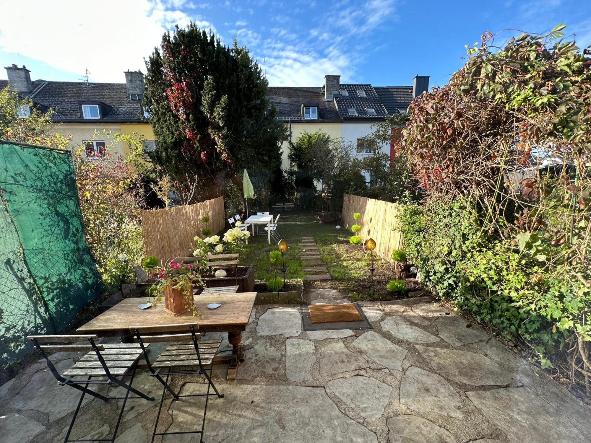 Gasthof The Peaceful Garden & Free Parking *